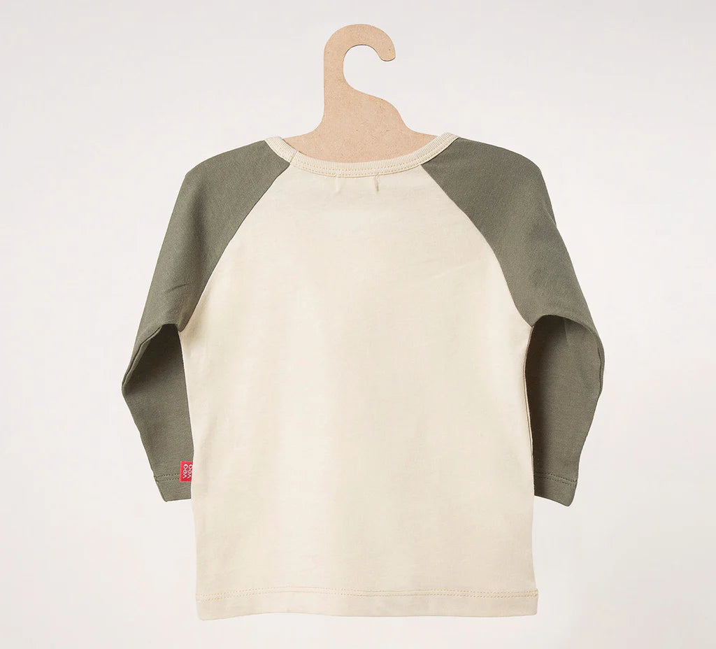 Polera limón con gusanito