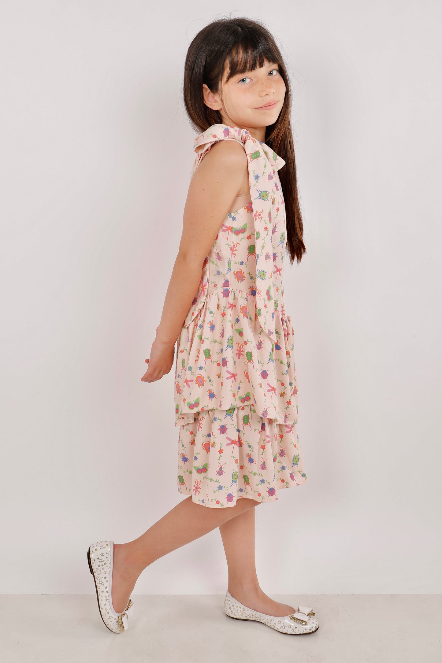 Vestido Expansible de Lazos – Estampado insectos 🎀✨