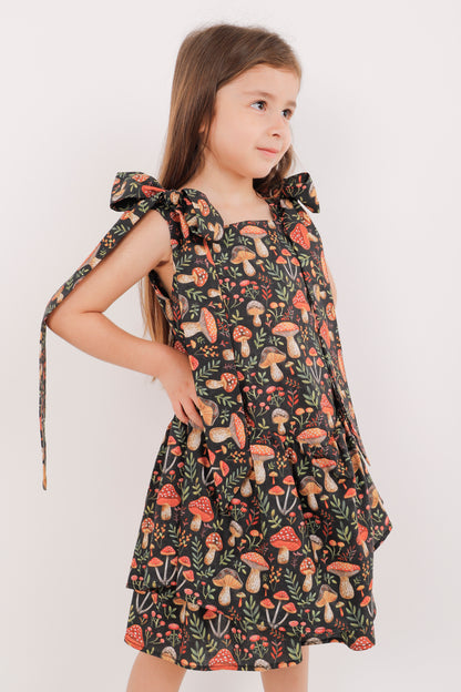 Vestido Expansible de Lacitos – Estampado Hongos 🍄✨