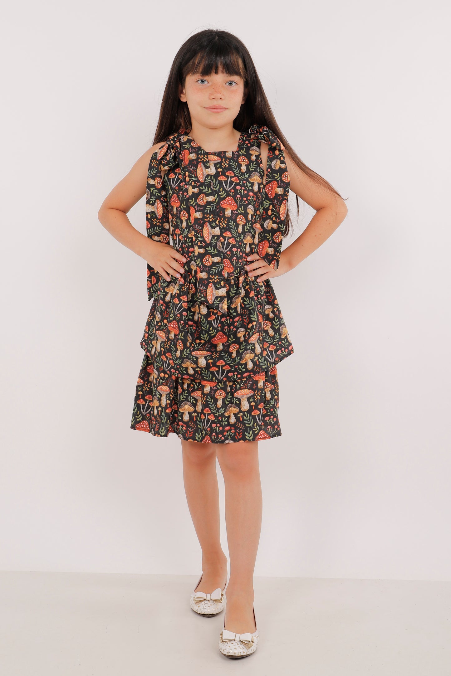 Vestido Expansible de Lacitos – Estampado Hongos 🍄✨