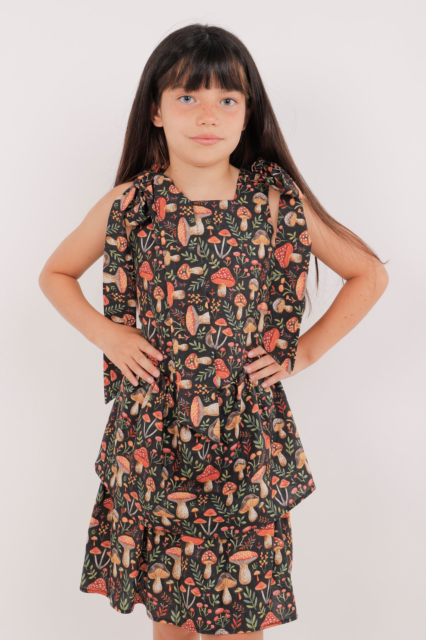 Vestido Expansible de Lacitos – Estampado Hongos 🍄✨