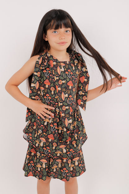 Vestido Expansible de Lacitos – Estampado Hongos 🍄✨