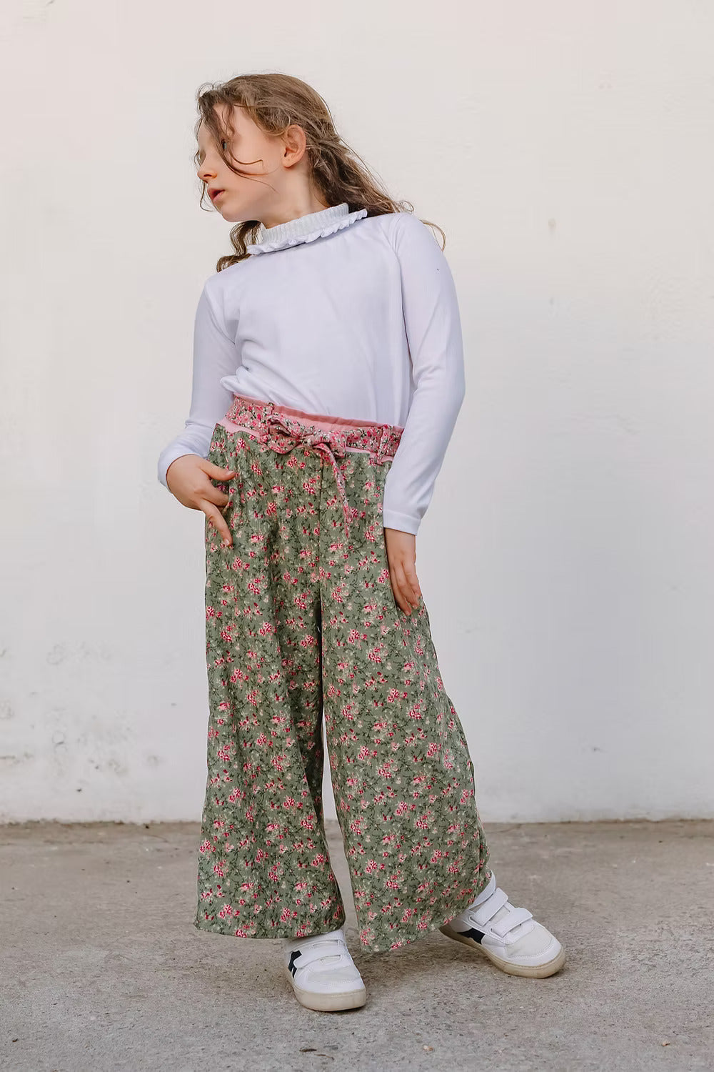 blu blu & co marca cosmos Pantalón Cotelé Verde